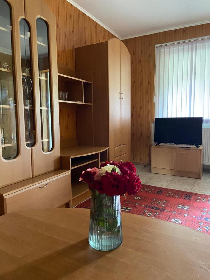 Constancia Hotell Kamenets-Podolsk Eksteriør bilde